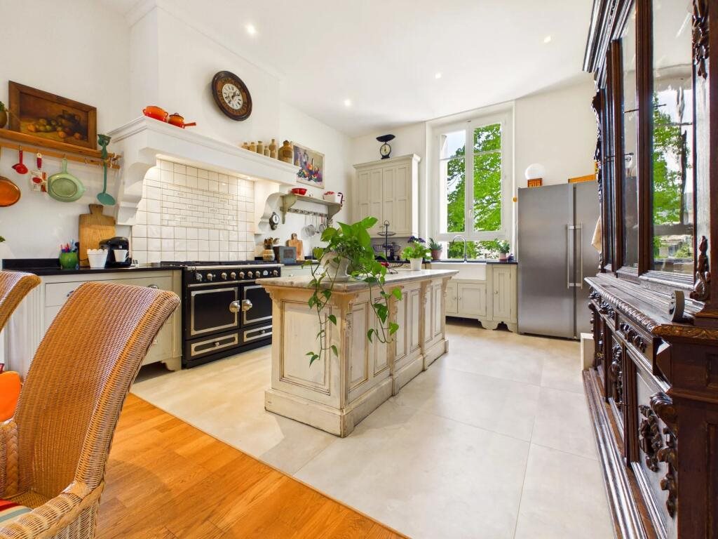 Maison à vendre, 240m², Carcassonne