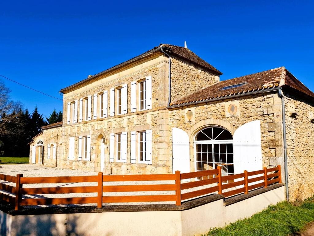 Maison à vendre, 242m², Sauveterre-de-Guyenne