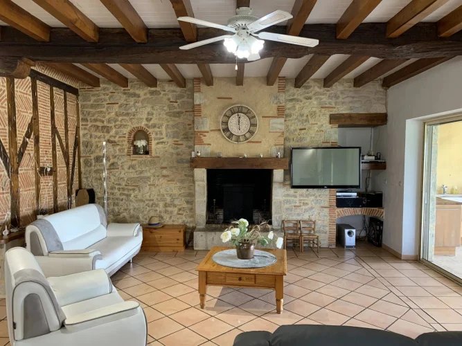 Maison à vendre, 442m², Saint-Méard-de-Gurçon