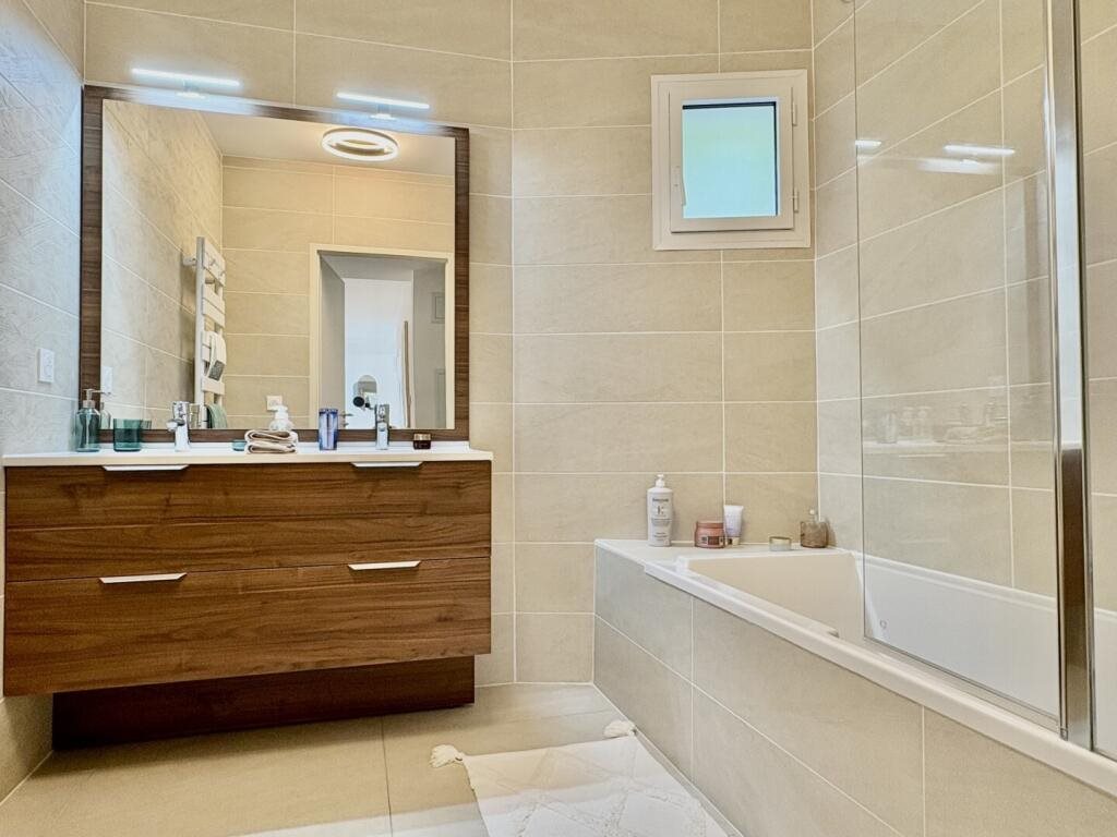 Appartement à vendre, 102m², Eze