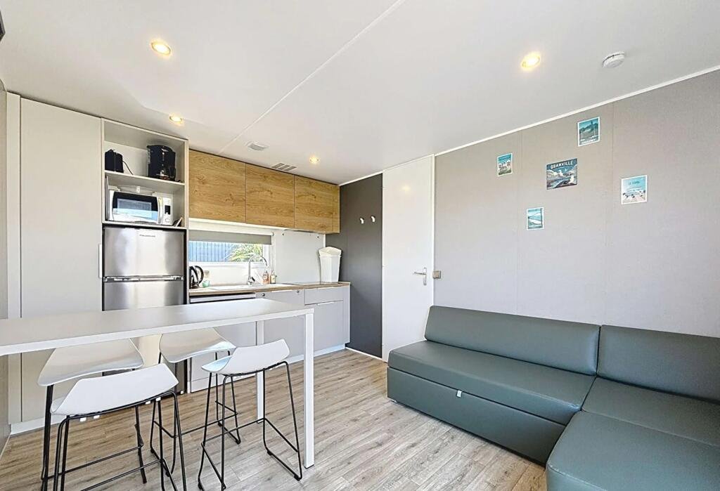 Maison à vendre, 2m², Jullouville