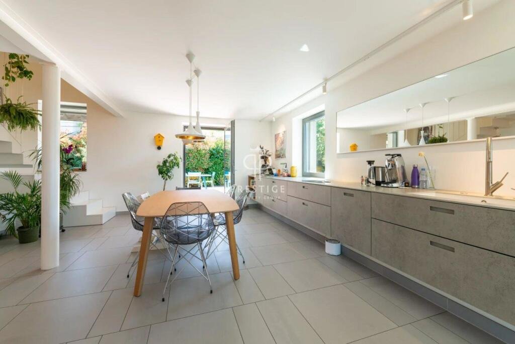 Maison à vendre, 240m², Annecy-le-Vieux
