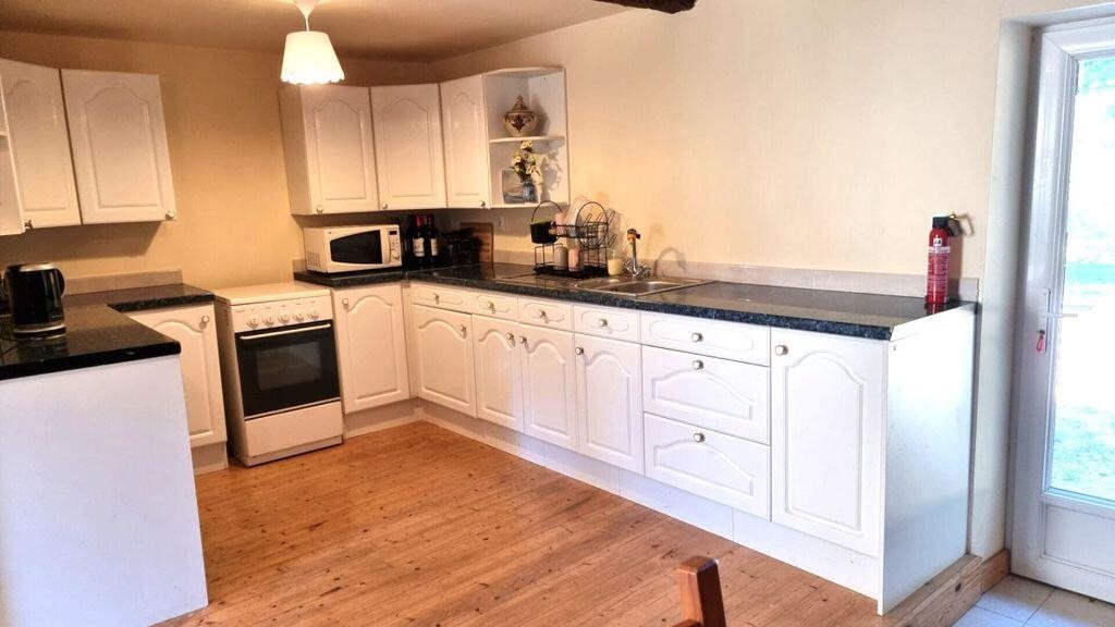 Maison à vendre, 3m², Saint-Connec