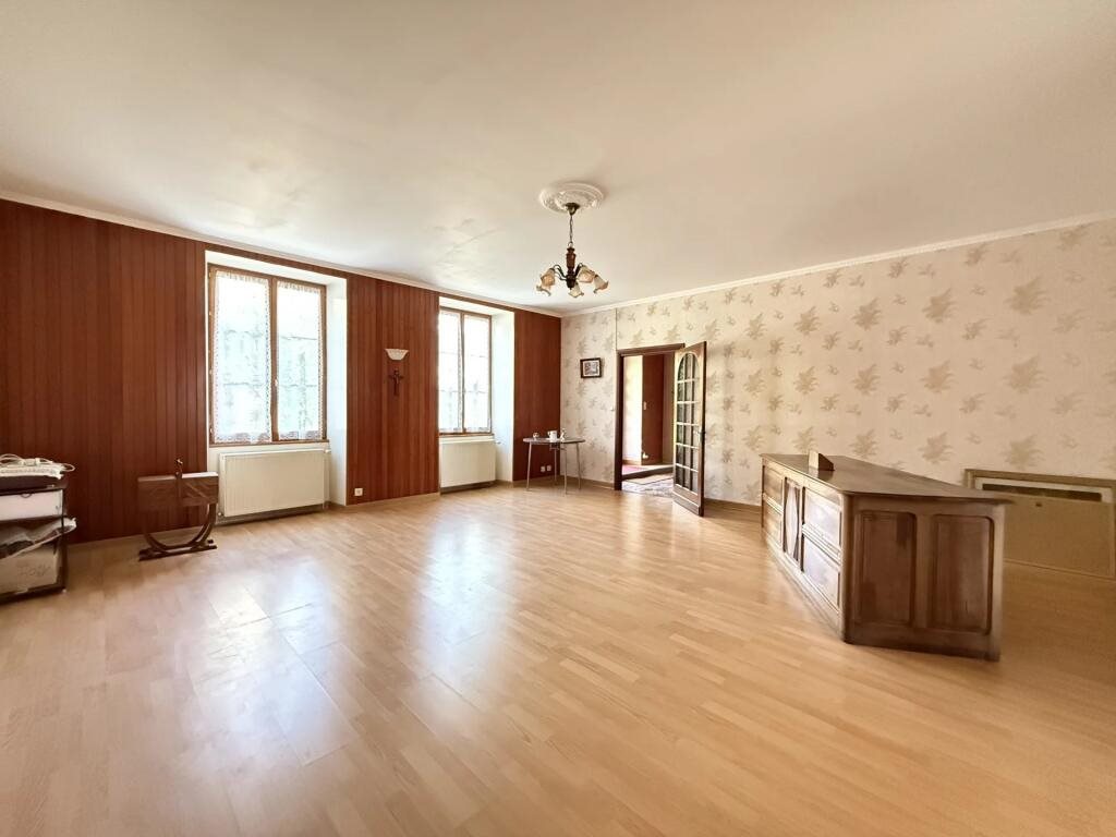 Maison à vendre, 377m², Tusson