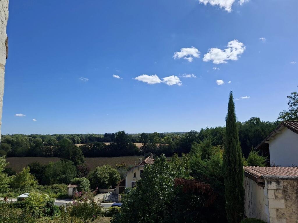Maison à vendre, 138m², Aubeterre-sur-Dronne