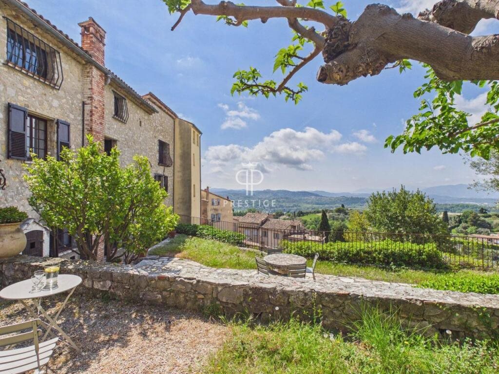 Maison à vendre, 237m², Châteauneuf-Grasse