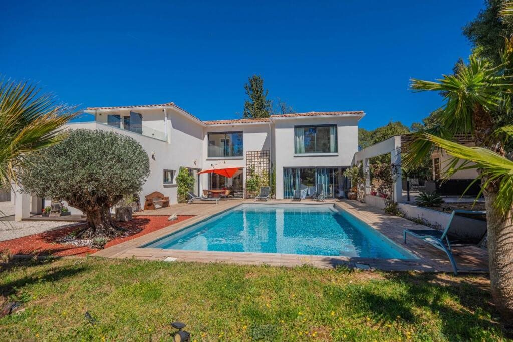 Maison à vendre, 230m², Lorgues