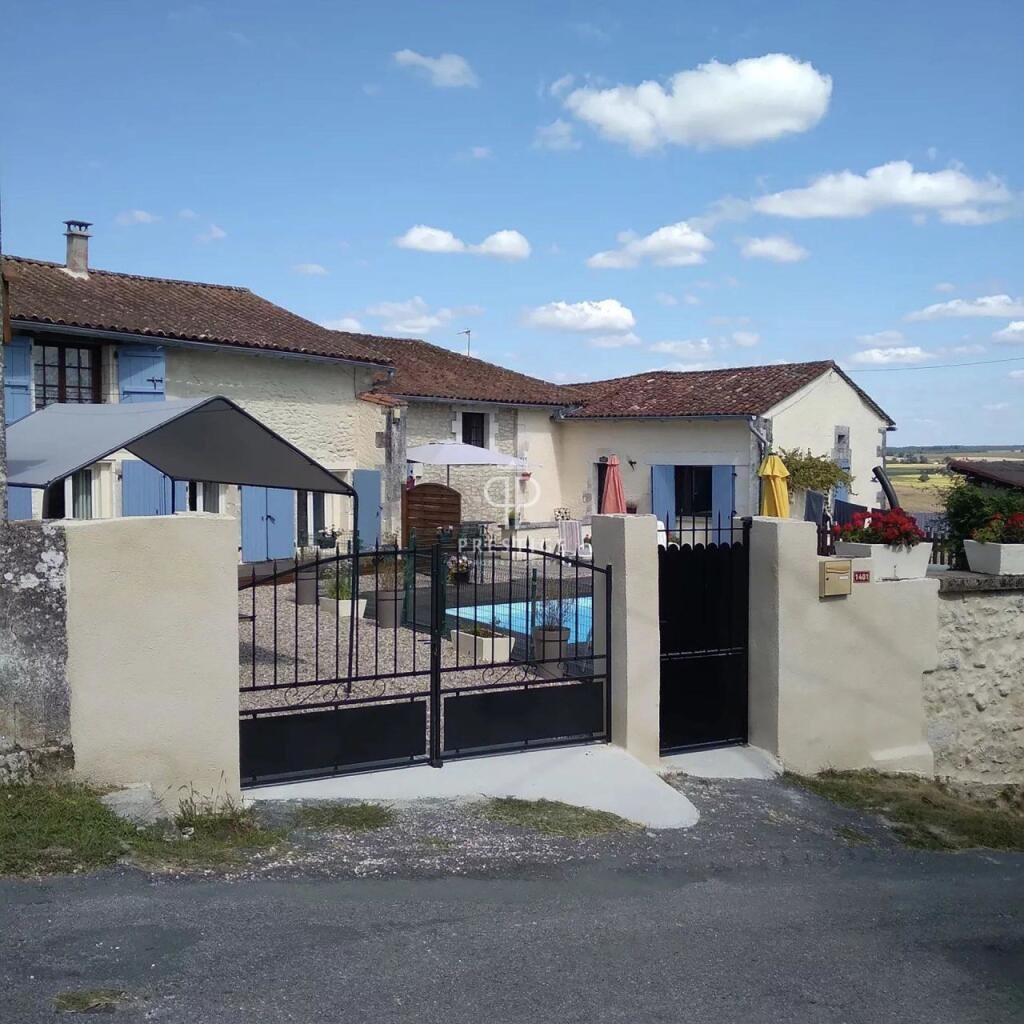 Maison à vendre, 303m², Verteillac