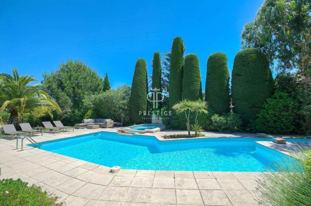 Maison à vendre, 351m², Vallauris