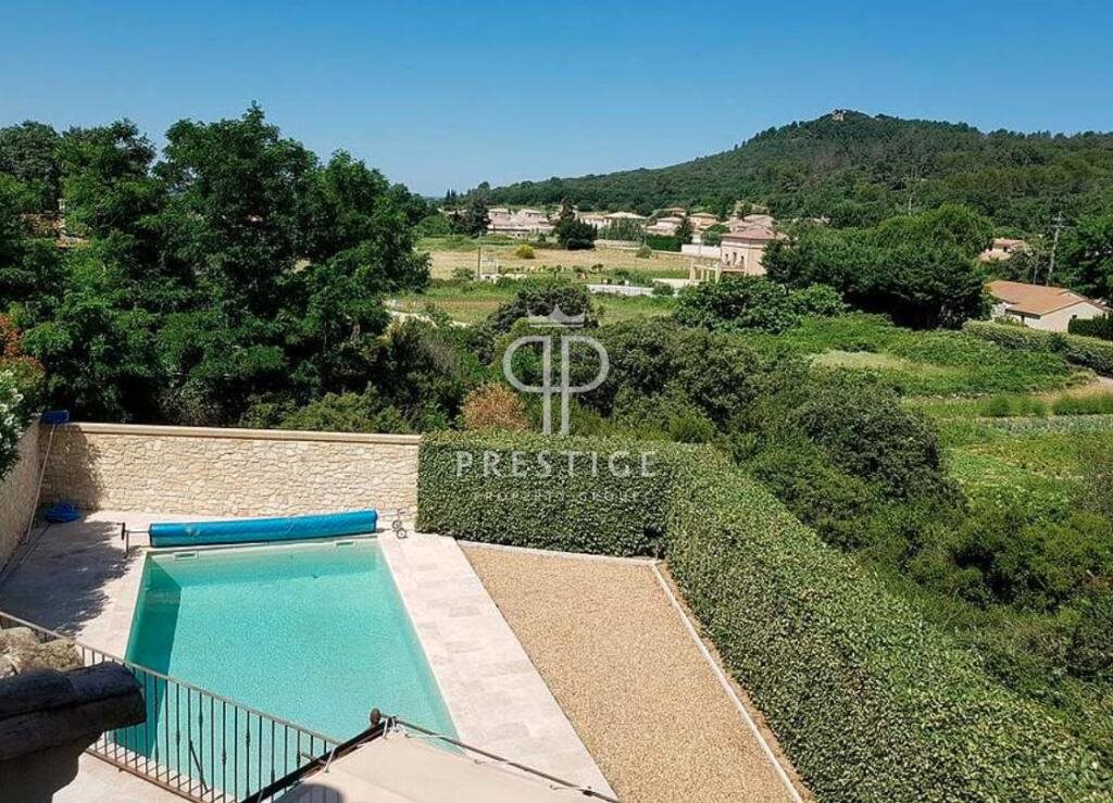 Maison à vendre, 199m², Uzès