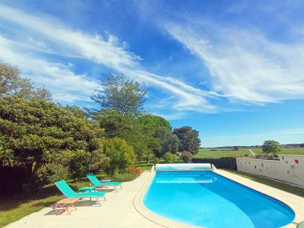 Maison à vendre, 162m², Saint-Ciers-du-Taillon