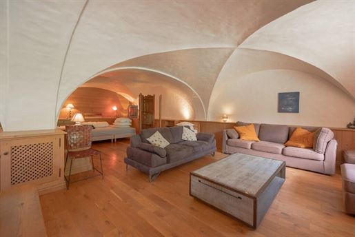 Advert pic 0