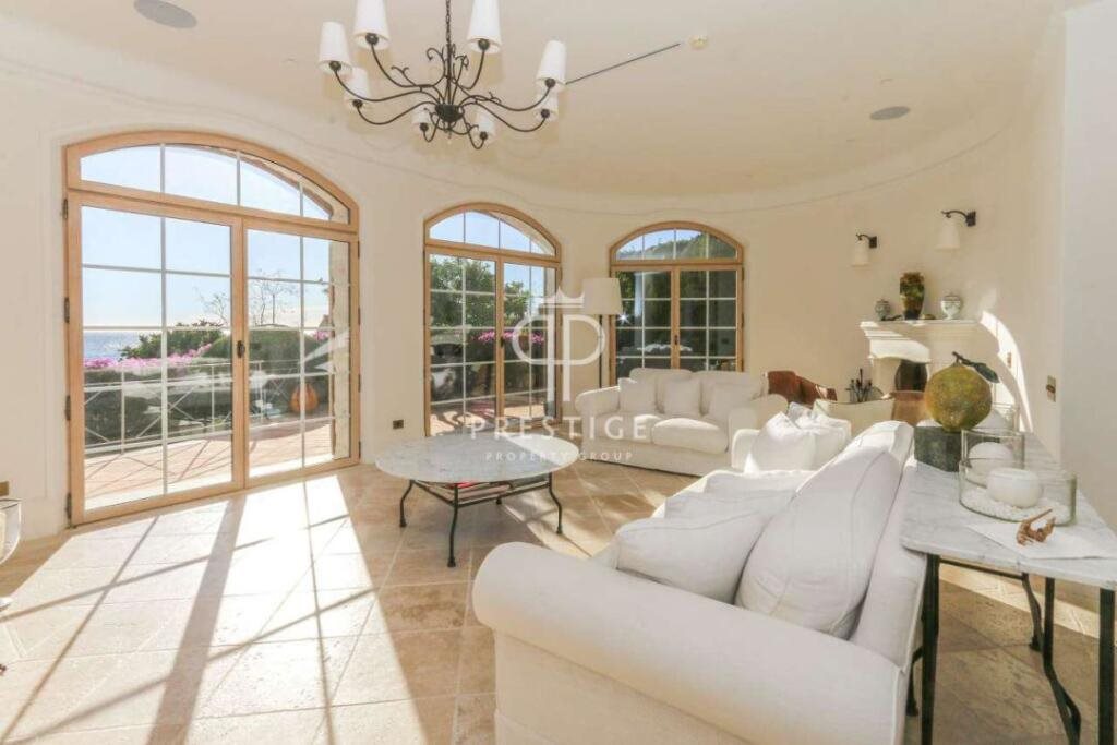 Maison à vendre, 230m², Eze