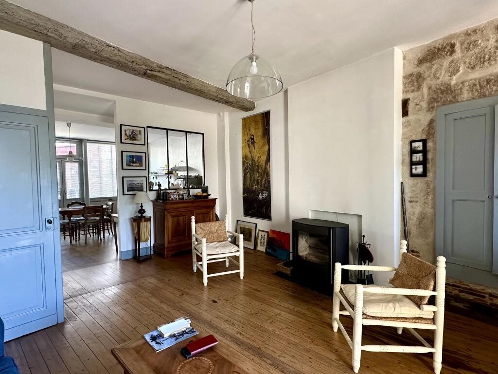 Maison à vendre, 143m², Aubeterre-sur-Dronne
