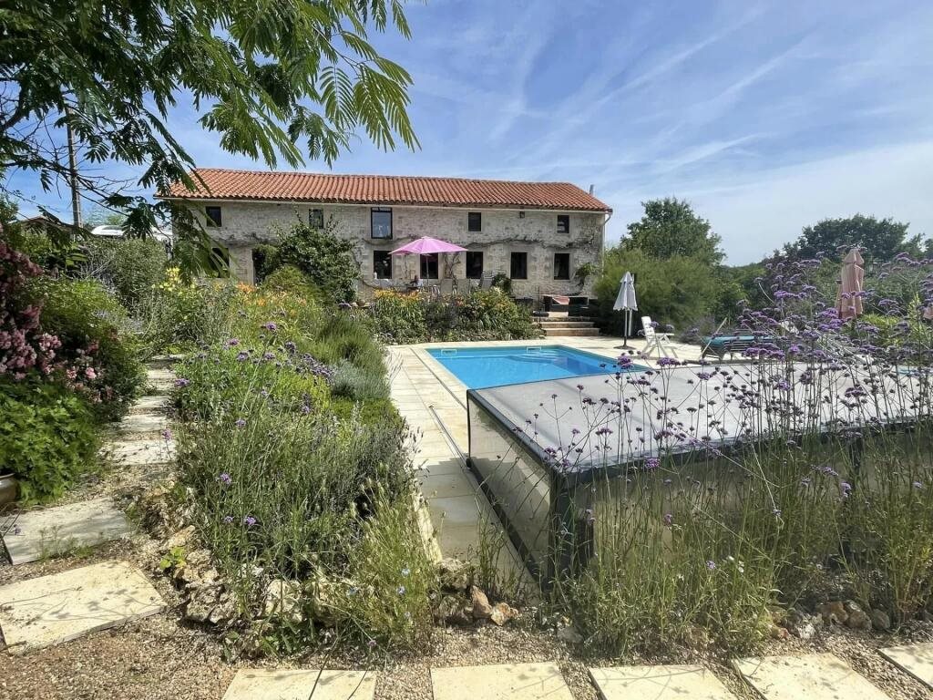 Maison à vendre, 248m², Lizant