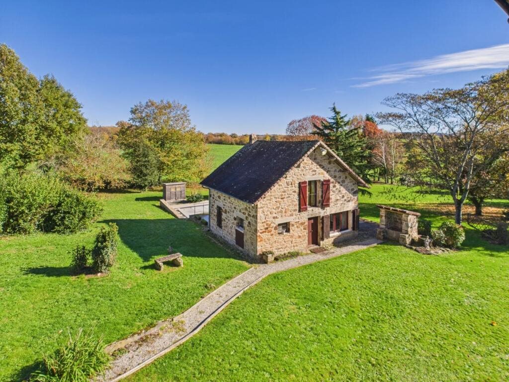 Maison à vendre, 234m², Saint-Yrieix-la-Perche