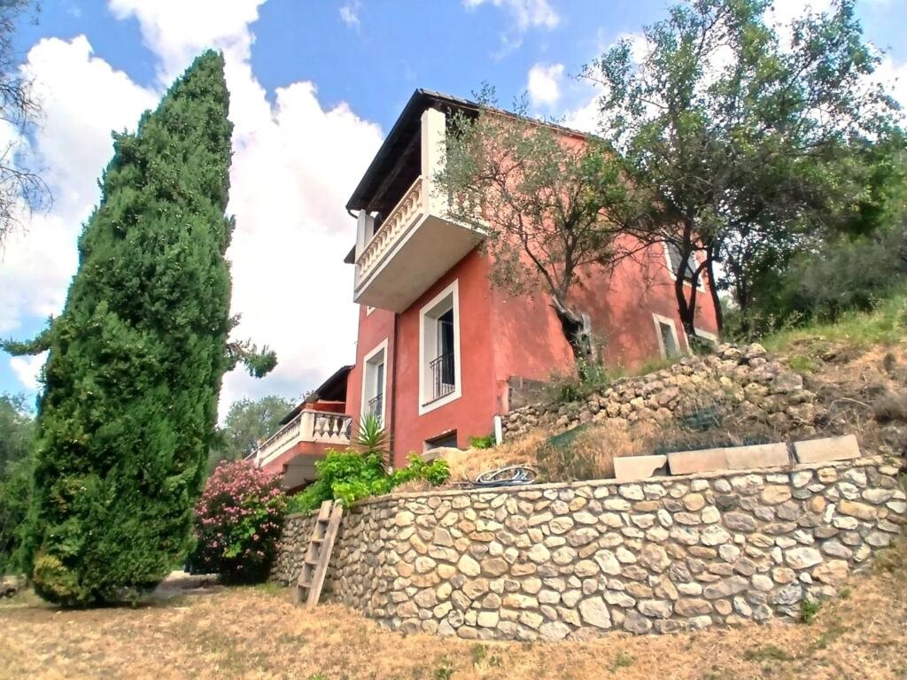 Maison à vendre, 204m², Sospel