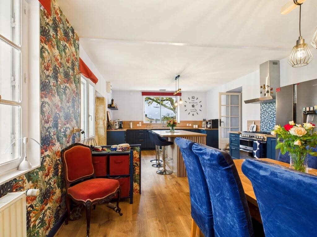 Maison à vendre, 183m², Loubillé