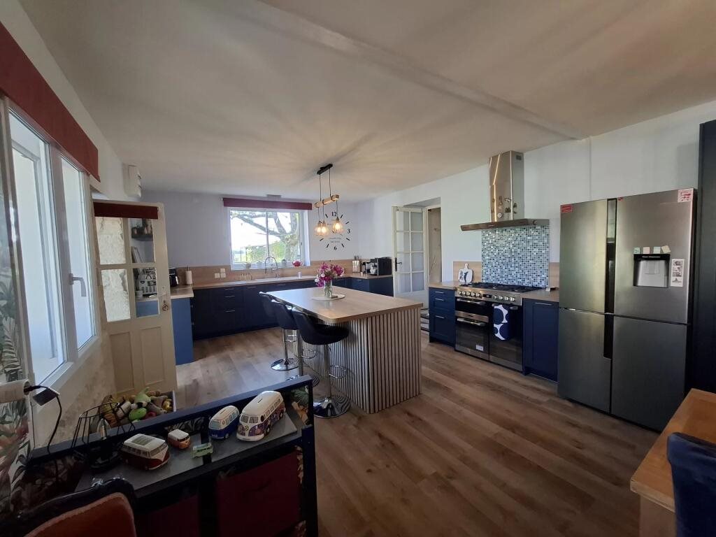 Maison à vendre, 183m², Loubillé