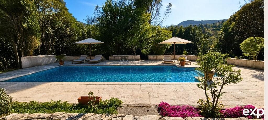 Maison à vendre, 241m², Tourrettes-sur-Loup