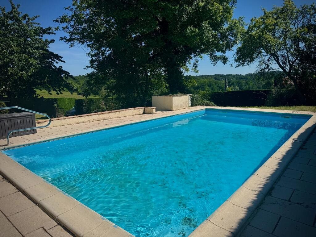 Maison à vendre, 141m², Neuvic