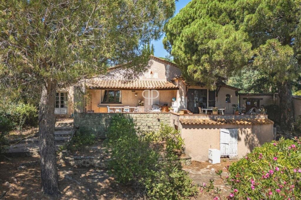 Maison à vendre, 165m², Grimaud