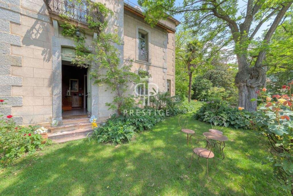 Maison à vendre, 450m², Vernet-les-Bains