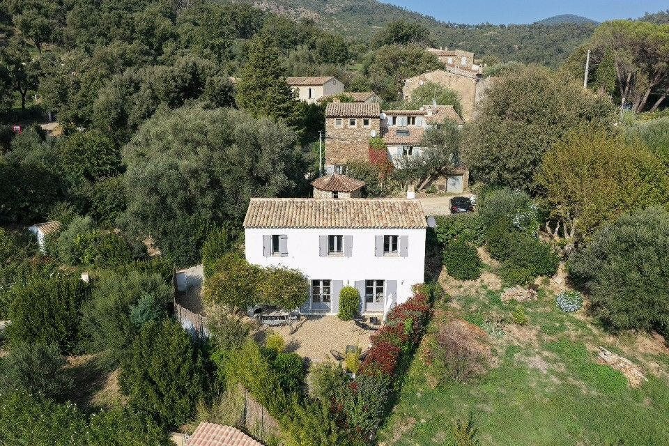 Maison à vendre, 132m², Grimaud