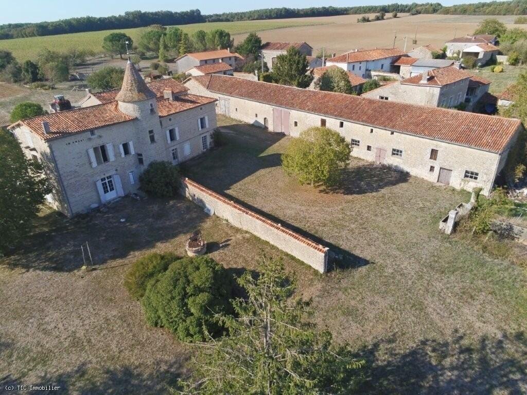 Maison à vendre, 1m², Verteuil-sur-Charente