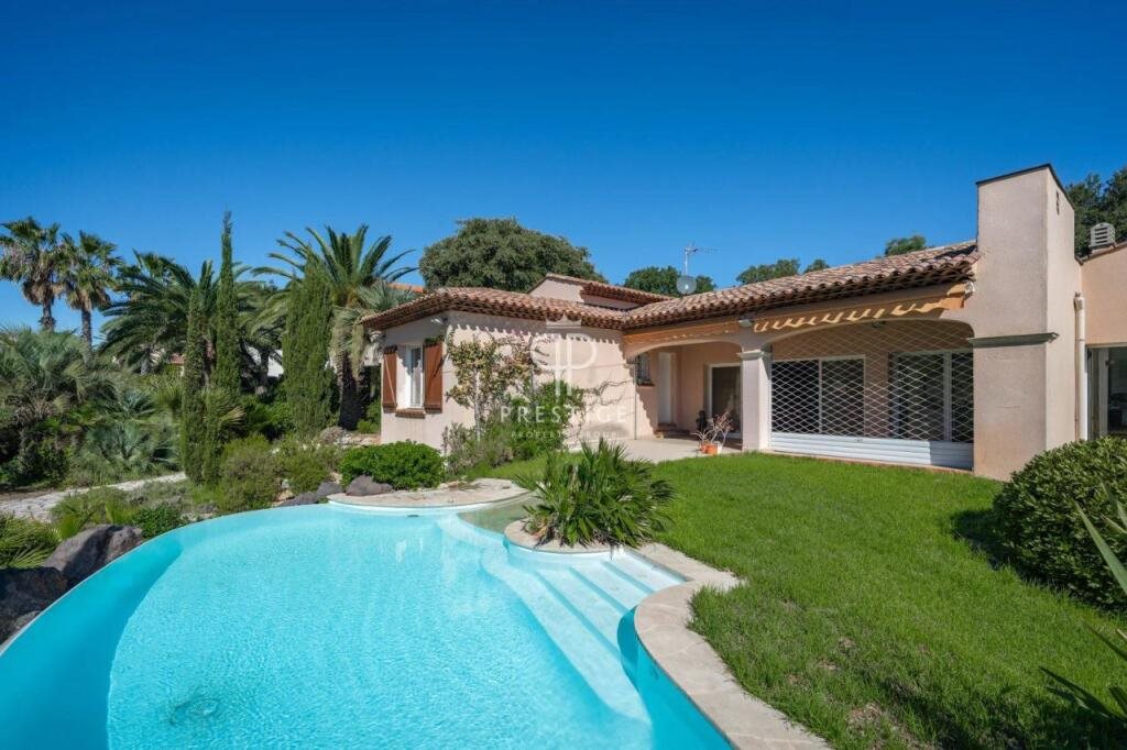 Maison à vendre, 214m², Fréjus