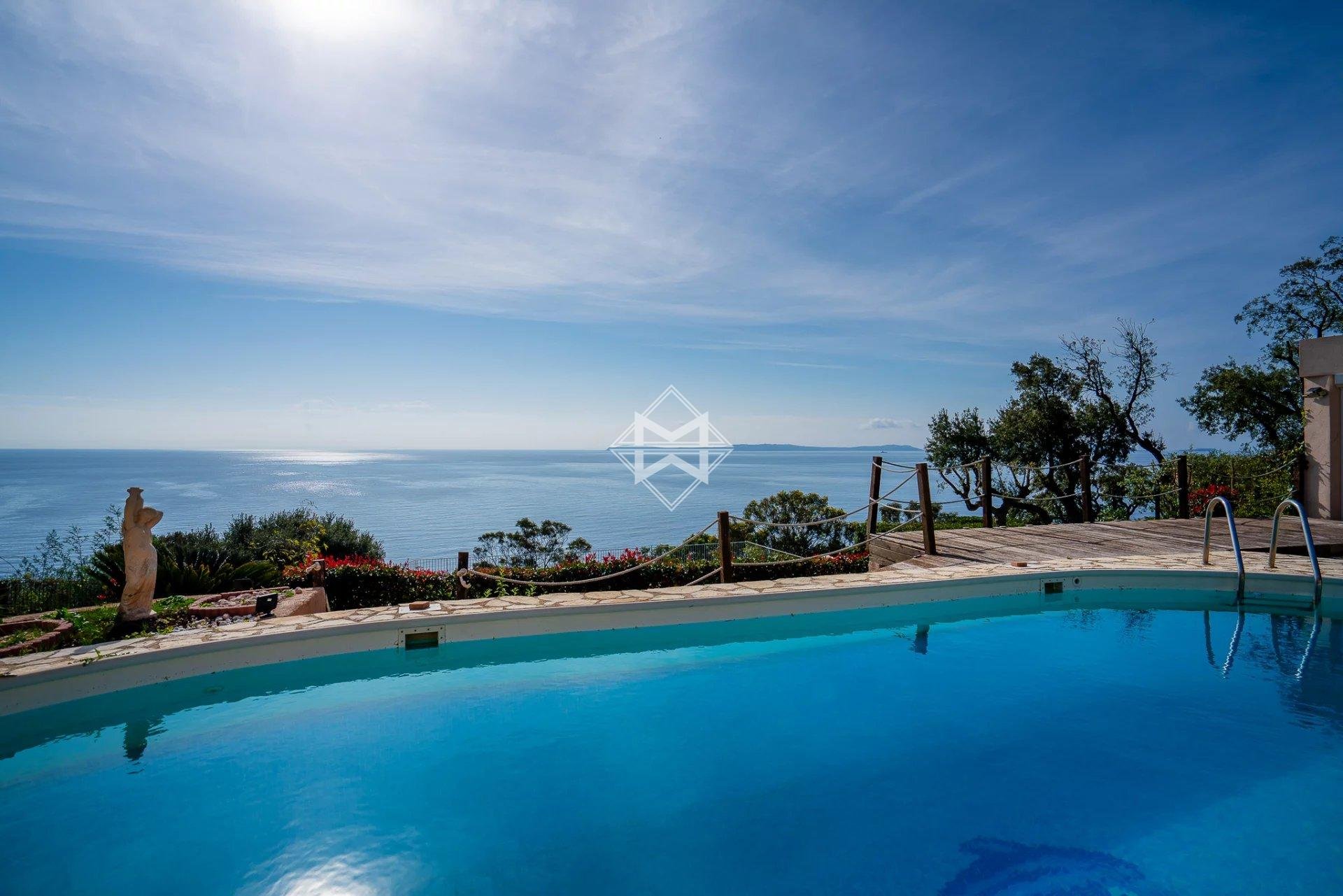 Maison à vendre, 175m², Rayol-Canadel-sur-Mer