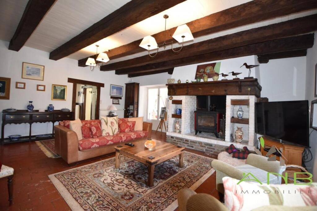 Maison à vendre, 149m², Chabanais
