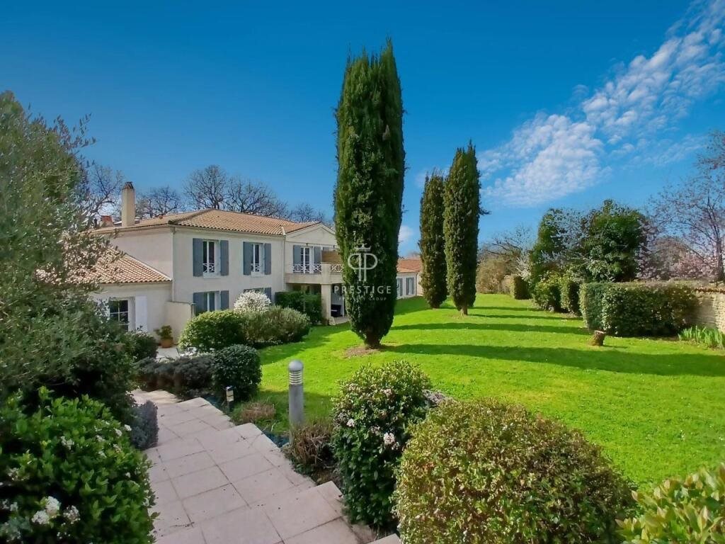 Maison à vendre, 1016m², Cognac