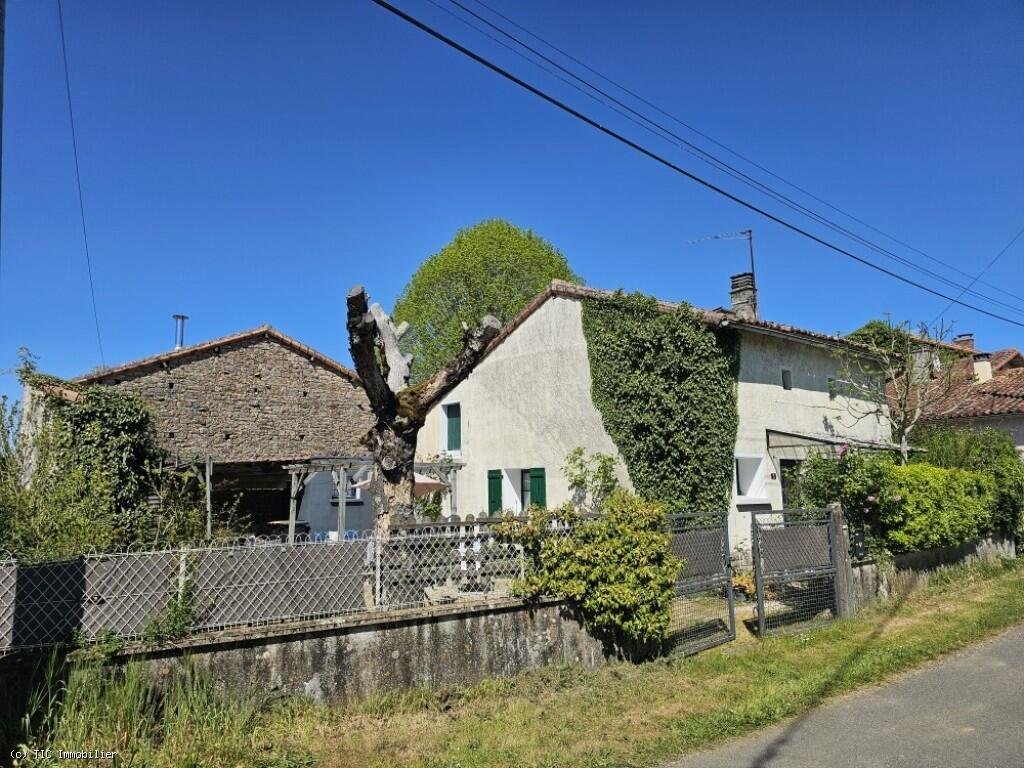 Maison à vendre, 2m², Nanteuil-en-Vallée