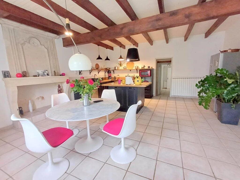 Maison à vendre, 264m², Saint-Bonnet-sur-Gironde