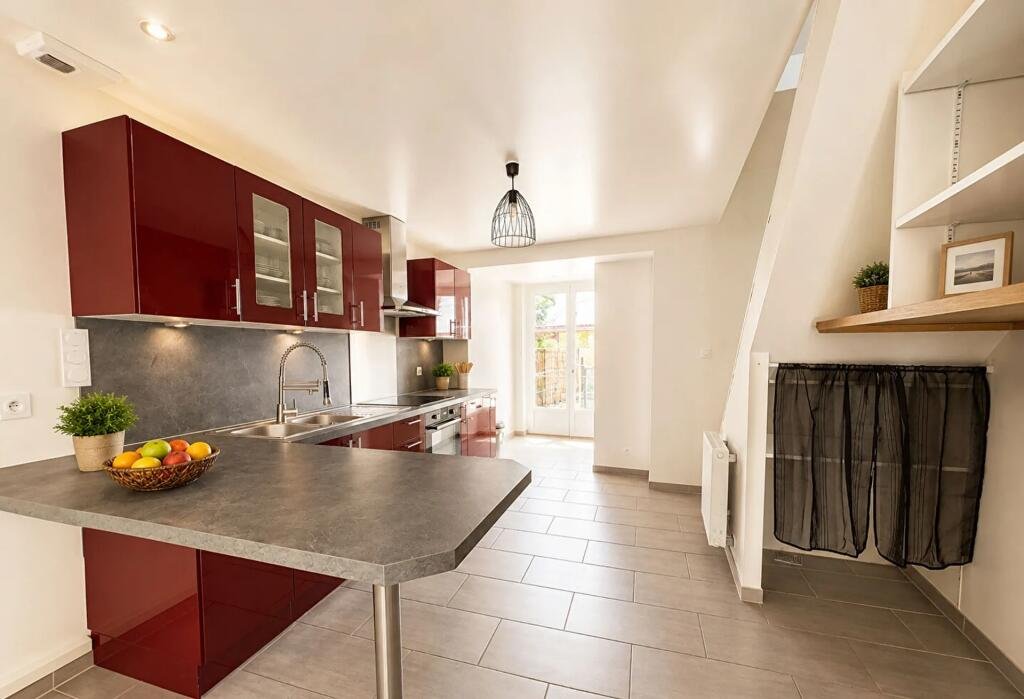 Maison à vendre, 2m², La Lucerne-d'Outremer