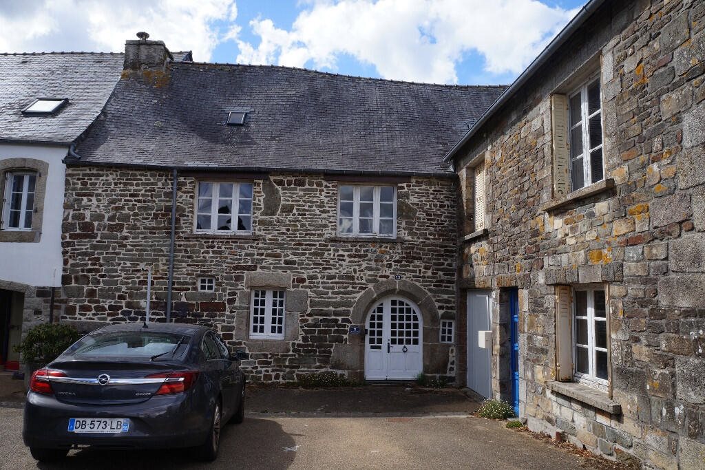 Maison à vendre, 161m², Poullaouen