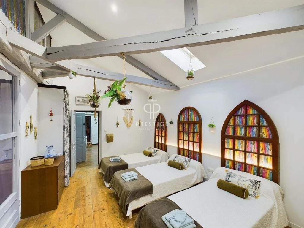 Maison à vendre, 376m², Gensac