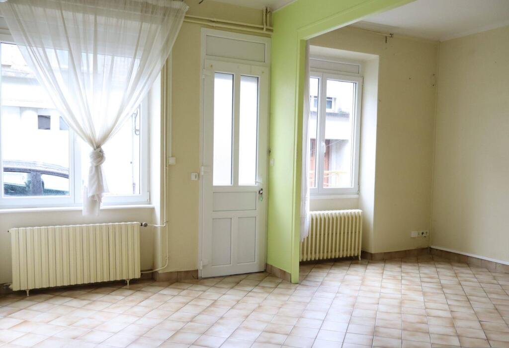 Maison à vendre, 4m², Mortain