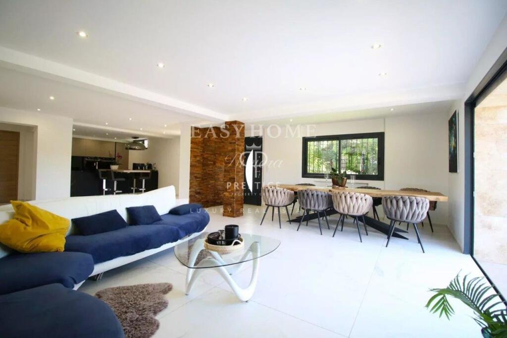 Maison à vendre, 230m², Mougins