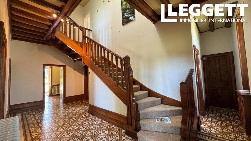 Maison à vendre, 340m², Chabanais