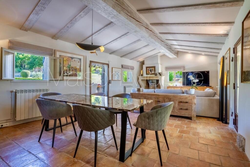Maison à vendre, 115m², Saignon