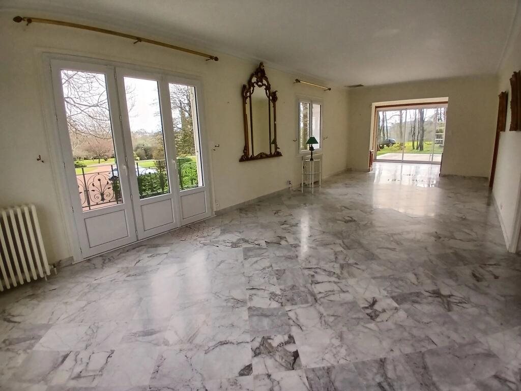Maison à vendre, 332m², Barbezieux-Saint-Hilaire