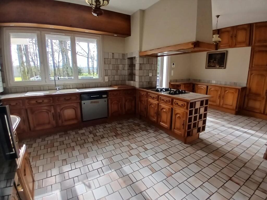 Maison à vendre, 332m², Barbezieux-Saint-Hilaire