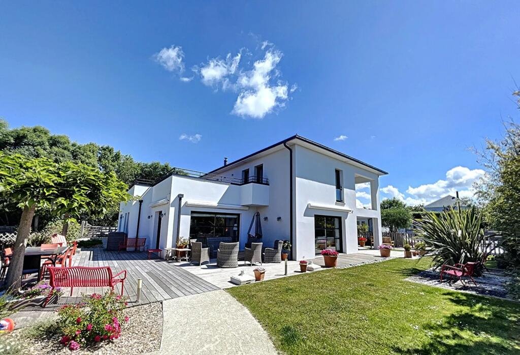 Maison à vendre, 5m², Carolles