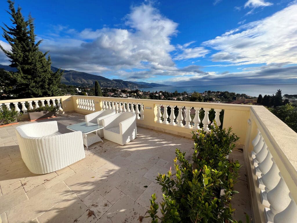 Maison à vendre, 300m², Roquebrune-Cap-Martin