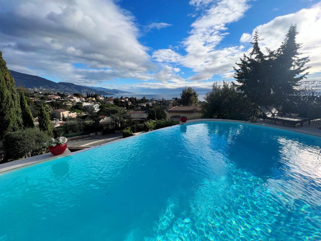 Maison à vendre, 300m², Roquebrune-Cap-Martin