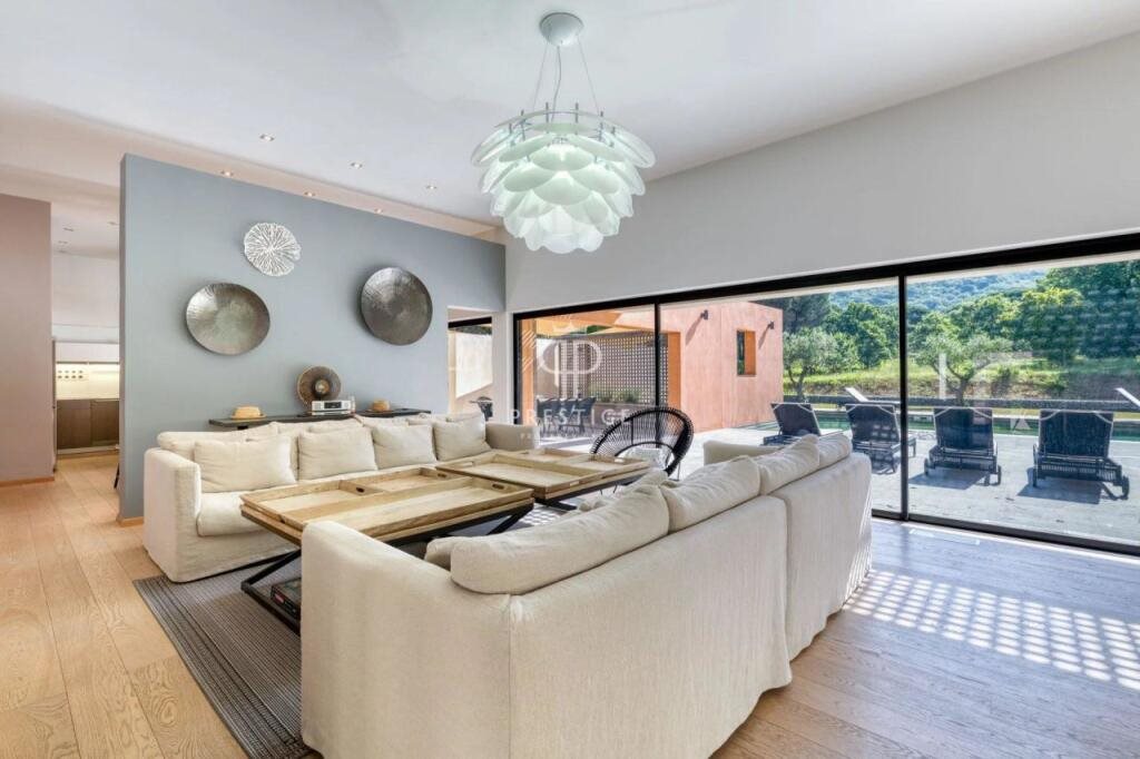 Maison à vendre, 189m², Gassin