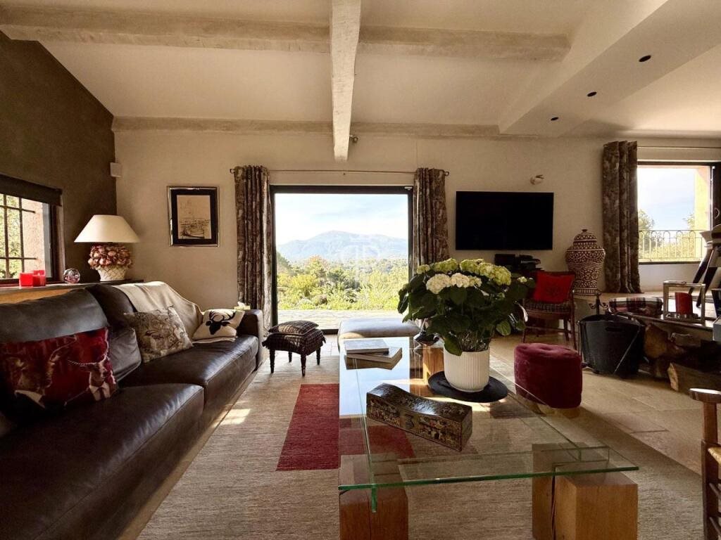 Maison à vendre, 4m², Valbonne