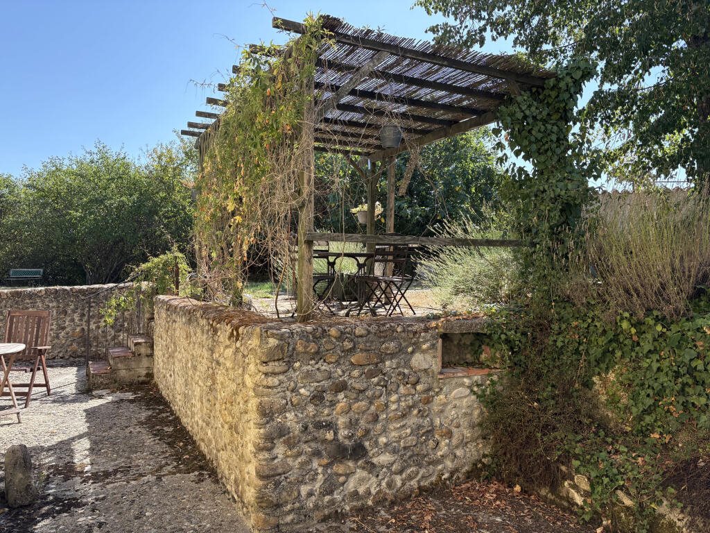 Maison à vendre, 4m², Escueillens-et-Saint-Just-de-Bélengard